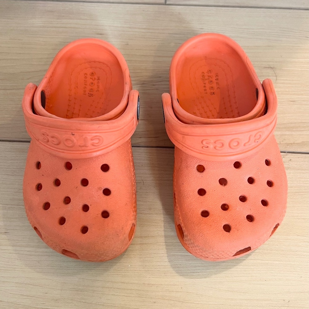 Toddler Crocs size C6